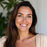 Ritratto professionale di Elena Verdi, trainer specializzata in allenamenti express